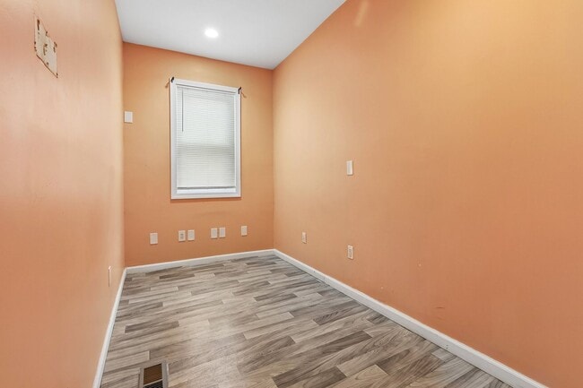 Photo - 79 West St Unit 1