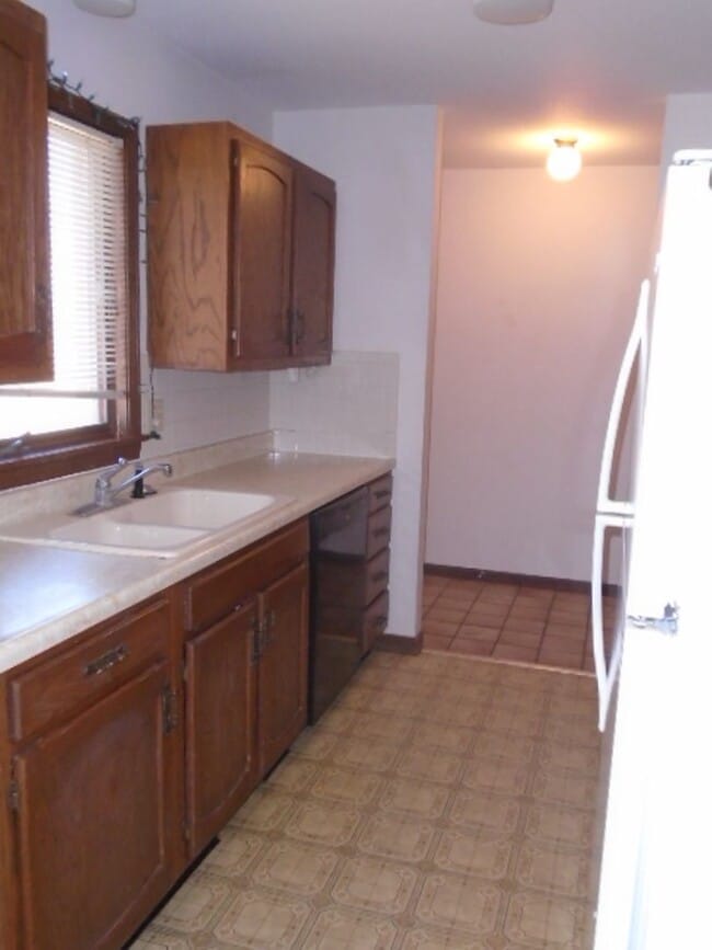 Photo - 706 Ridgewood Dr