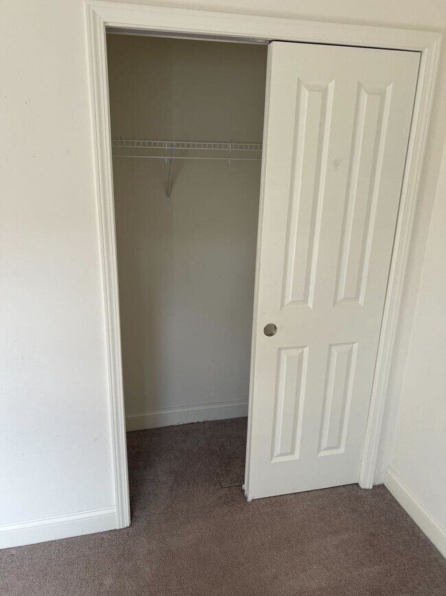 Photo - 1047 Broadway Unit 6