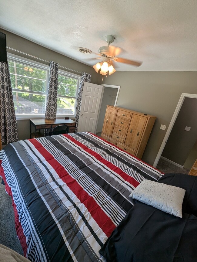 Photo - 1303 College Ave
