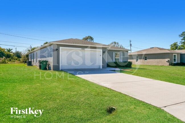 Photo - 1082 SW Bianca Ave