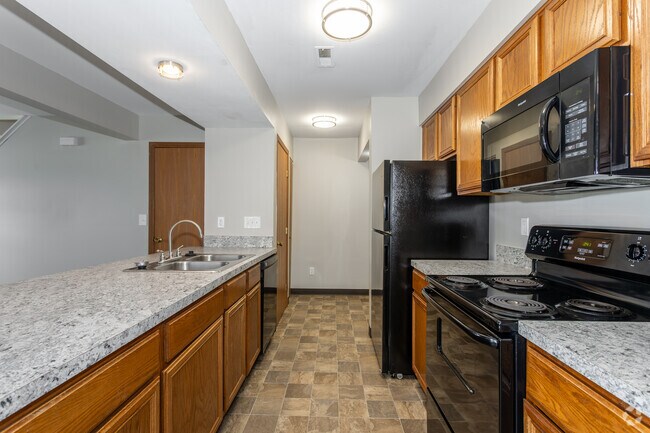 2BR, 1BA - 1,075SF - Townhome - Kitchen