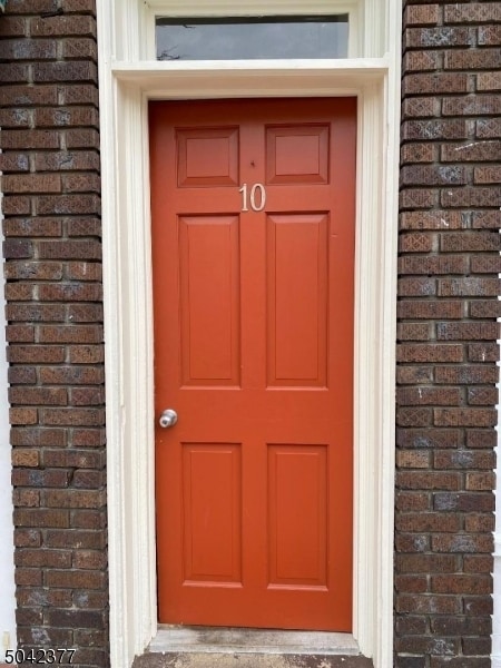 Building Photo - 10 Waverly Pl Unit 5