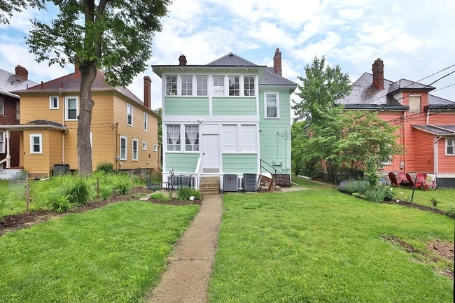 2045 N 4th St Unit 2045 1/2