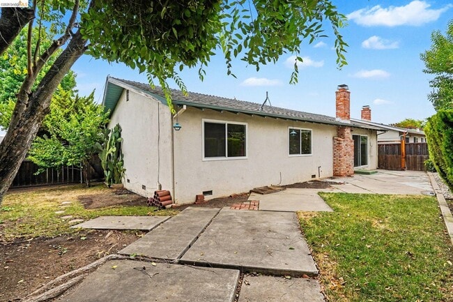 1359 Anza Way