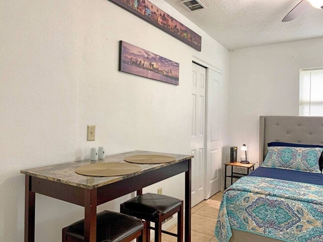 Photo - 2721 Raeford Rd Unit ID1094200P