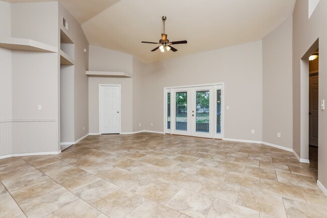 Photo - 2523 Dovetail Dr
