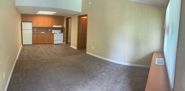 Photo - Spacious 2/2 in a great location! Call for... Unit 09-10155 - Veneto