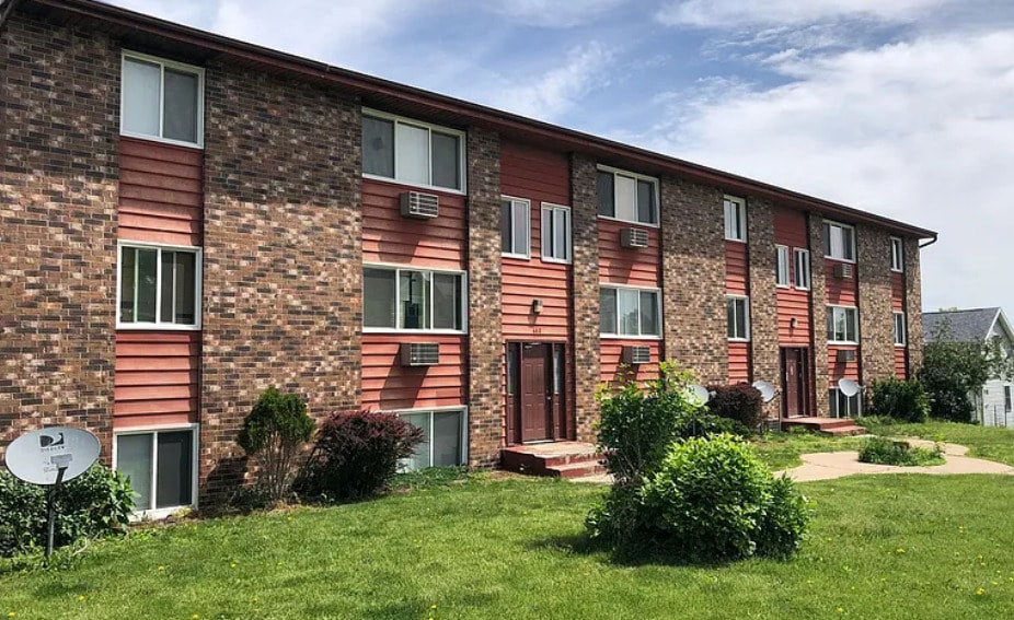 16th Avenue Apartments - 16th Avenue Apartments