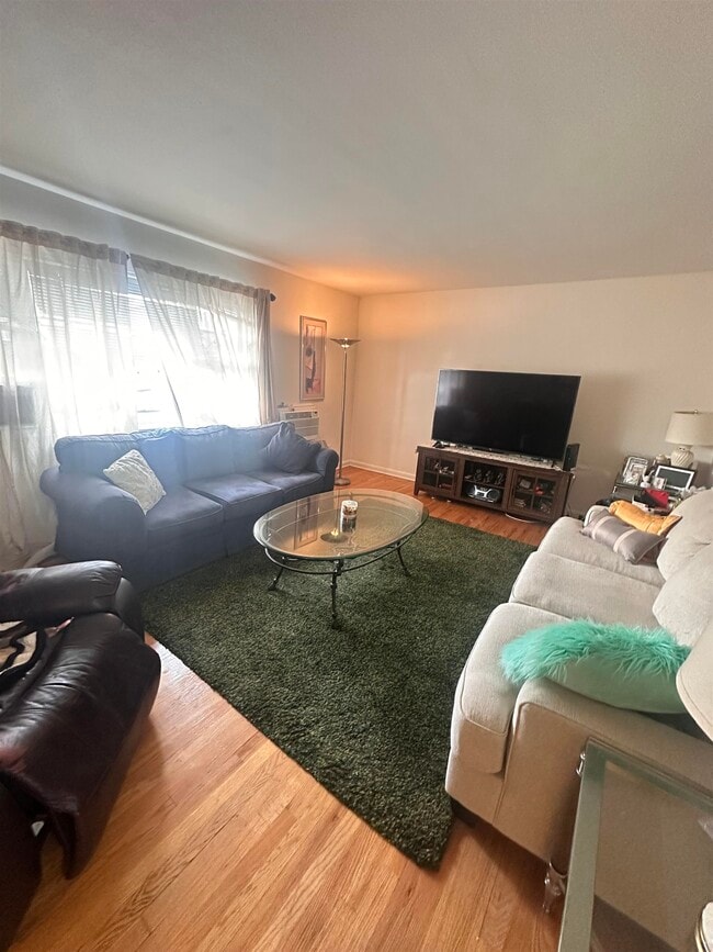 Photo - 241 W Passaic St Unidad 12B