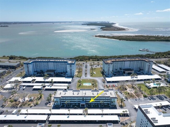 Photo - 8 Glencoe Pl Unit 105