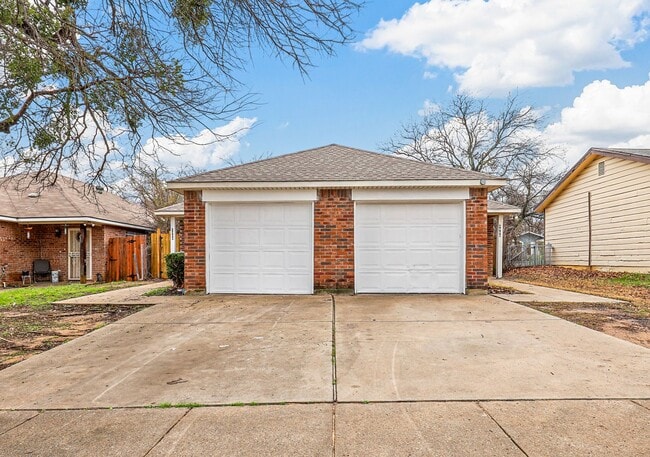 Photo - 4966-4968 Willie St Unidad 4966