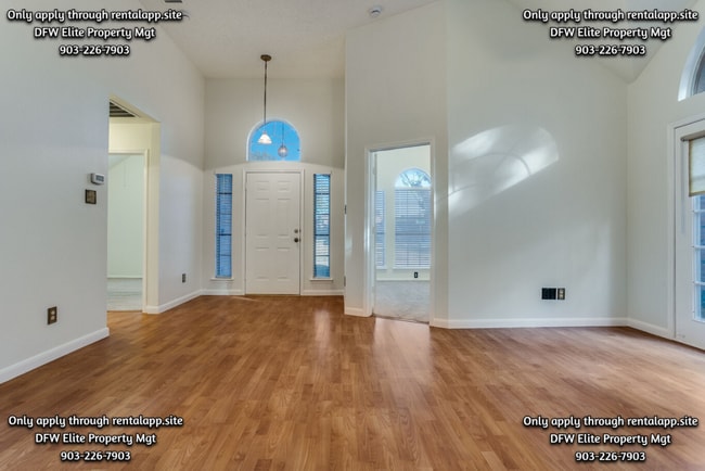 Photo - 6826 Conestoga Dr