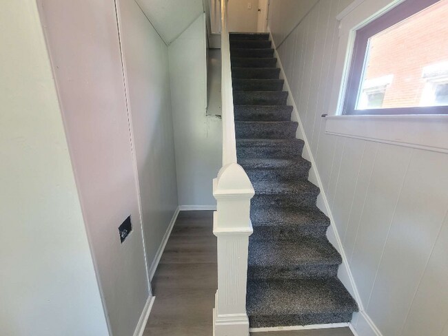 Photo - 120 N Wiley St Unidad 2