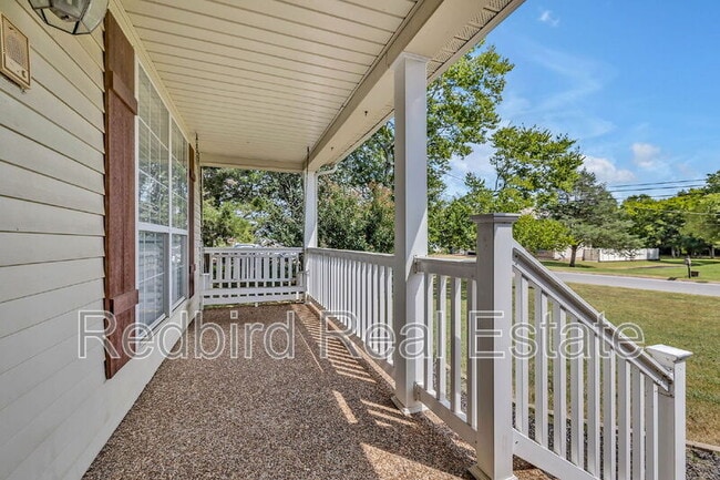 Photo - 399 Clarkston Dr