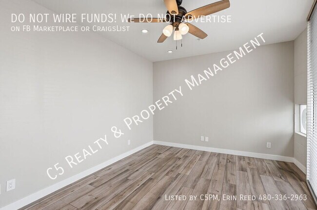 Photo - 1111 W University Dr Unidad 1008