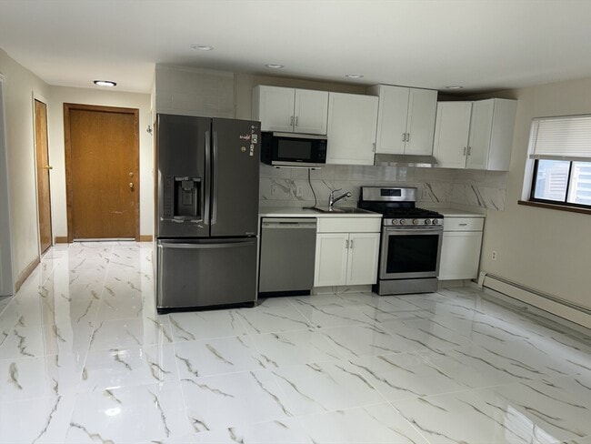 Building Photo - 341 Summer St Unit 1 Rental