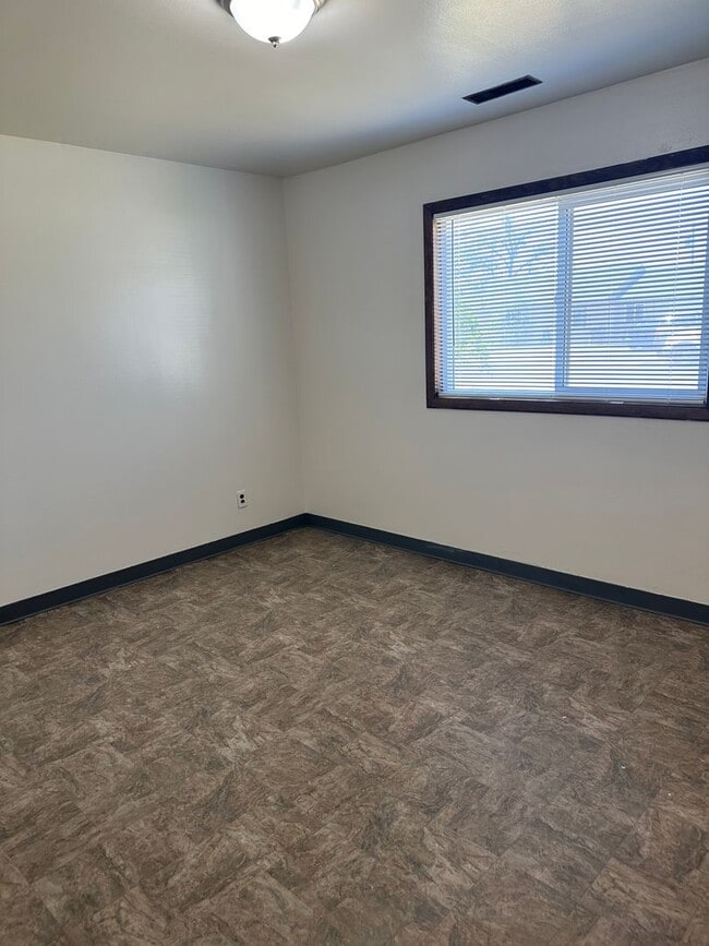 Photo - 3 Bedroom Home For Rent