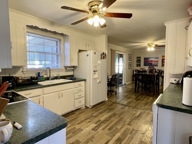 Photo - 101 Loretta Dr