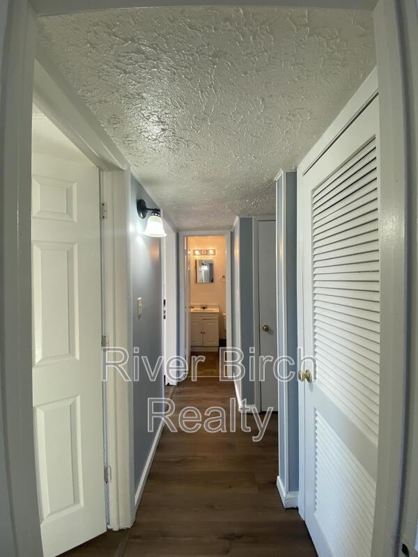 Photo - 1600 S 6th St