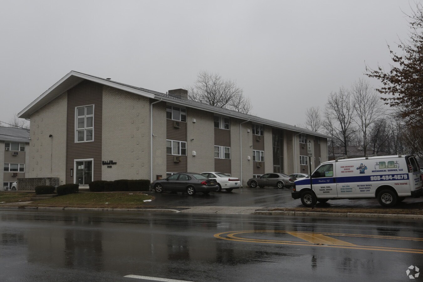 Photo - Whitehall Manor Apartments