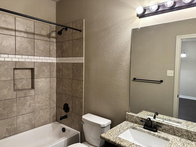 Photo - 507 Baylor Dr