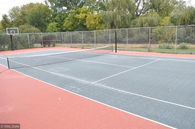 Photo - 1304 W Medicine Lake Dr Unidad 117B Rental