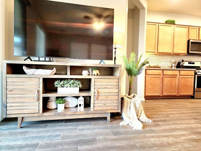 Photo - Coming Soon! CHARMING! FULLY-FURNISHED 4/Bed 2/Bath in LAVEEN