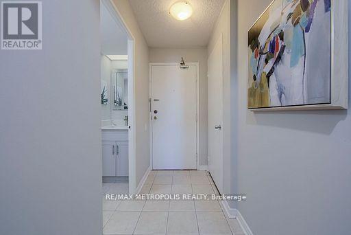 Photo - 2460 Eglinton Ave E Unité 414