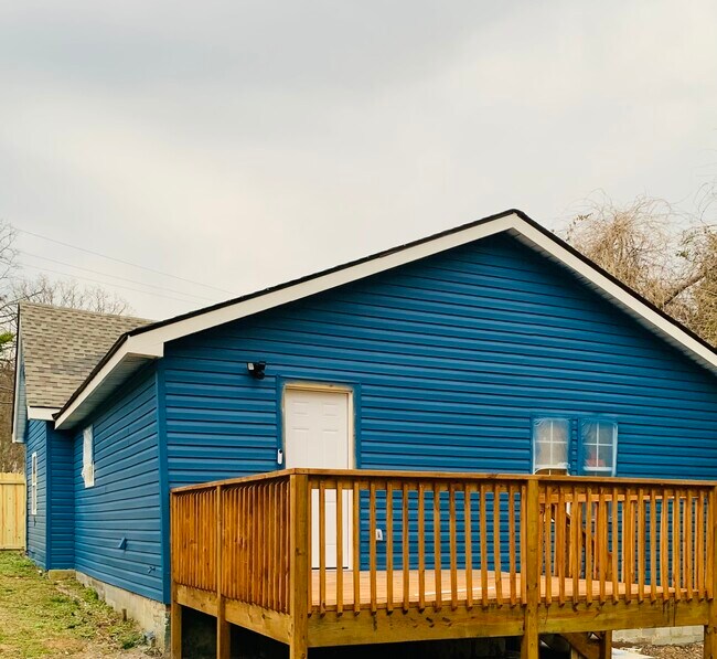 Photo - 8128 Rugby Ave