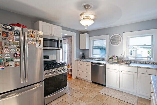 Building Photo - 929-931-931 Sea St Unit 929 Rental
