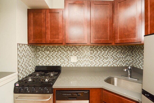 Photo - 448 W Barry Unit 613