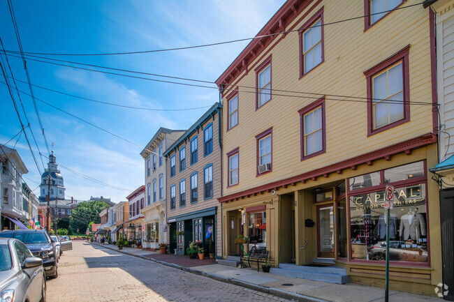 Building Photo - 2 Bedroom in Downtown Annapolis Unit #52B Rental