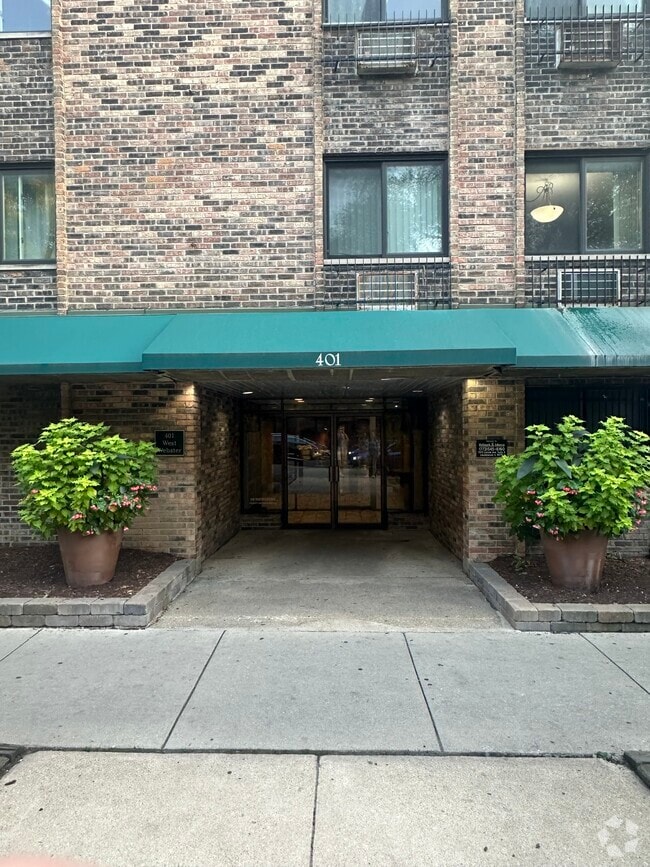 Building Photo - 401 W Webster Ave Unit 504 Rental