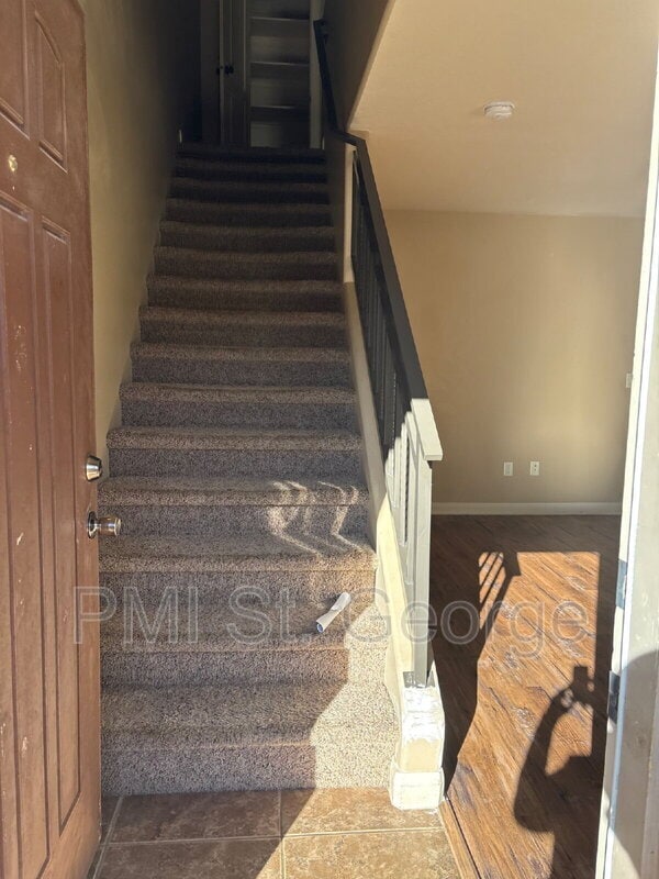 Photo - 340 1425 N St