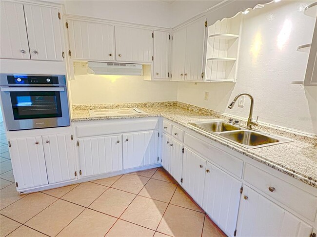 Photo - 1432 Lotus Path