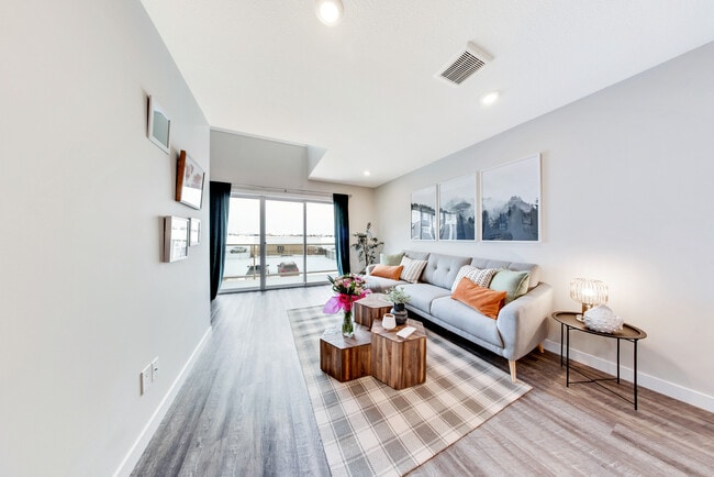 Photo - Sophia Towns