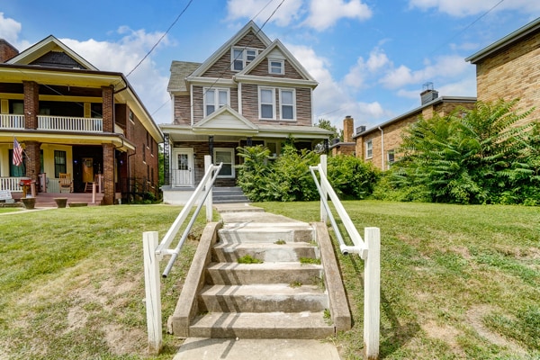 Photo - 1768 Williams Ave