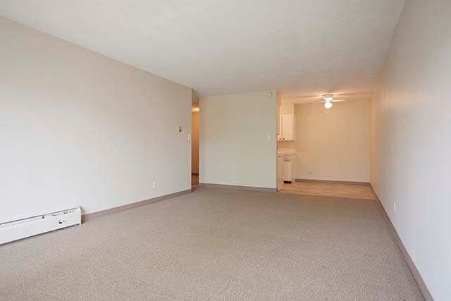 Holly Tree Apartments