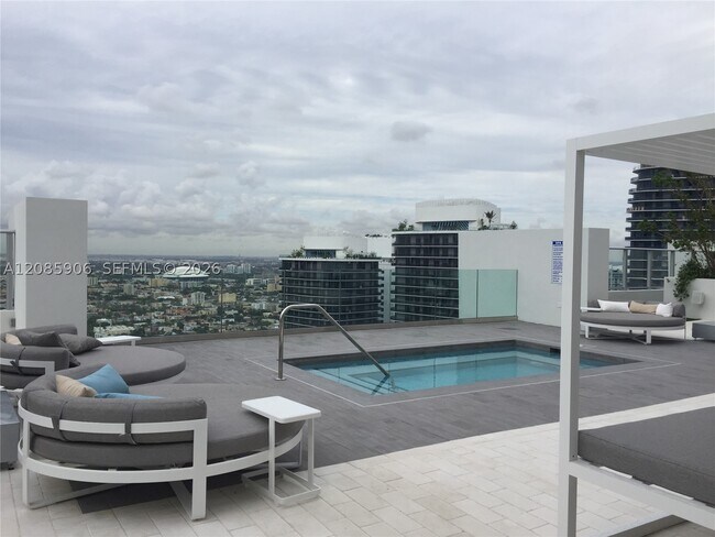 Photo - 1010 Brickell Ave Unit 3310