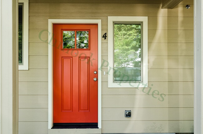 Photo - Close to campus on 14th & Patterson Unit 585 E 14th Ave #4