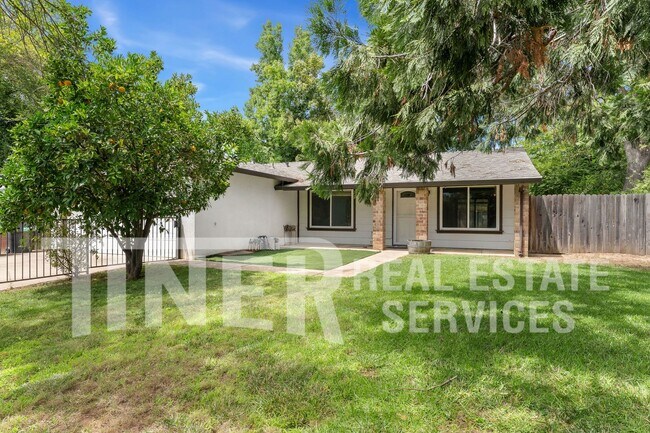 Photo - 8950 Salmon Falls Dr