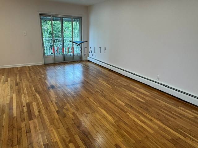 Photo - 22-53-53 76th St
