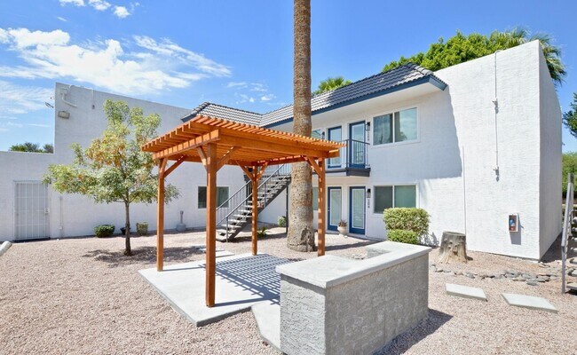 Aero Phoenix - Aero Phoenix Apartments