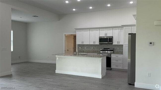 Building Photo - 617 North Ave Rental