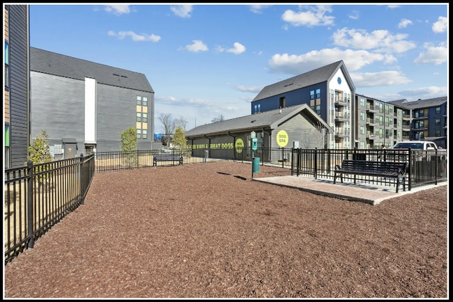 Photo - 700 Craighead St Unidad 1304