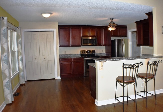 Photo - 1555 Calks Ferry Road