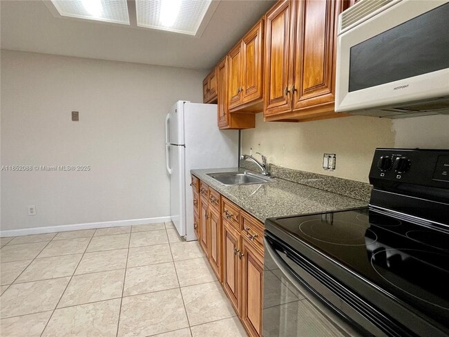 Photo - 7210 Southgate Blvd