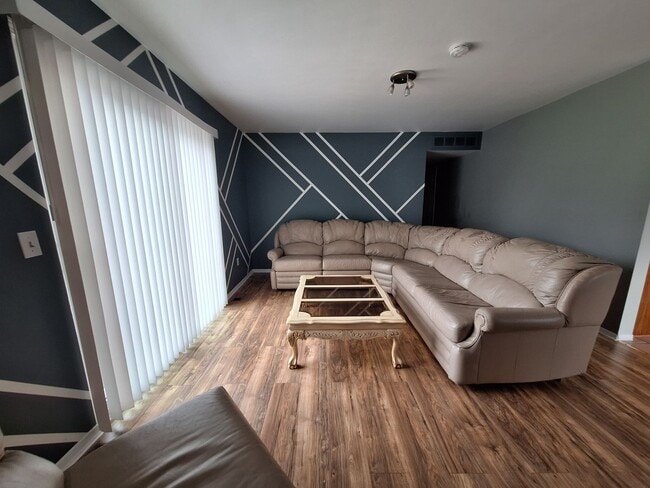 Photo - Charming 2 bedroom Clinton Twp Condo