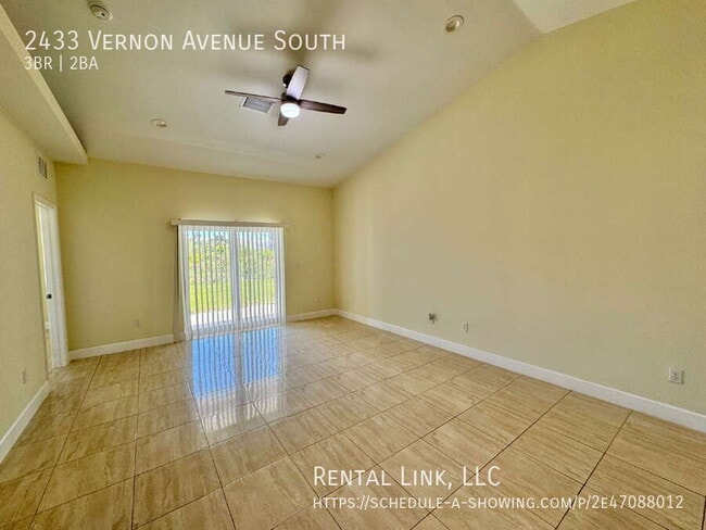 Photo - 2433 Vernon Ave S